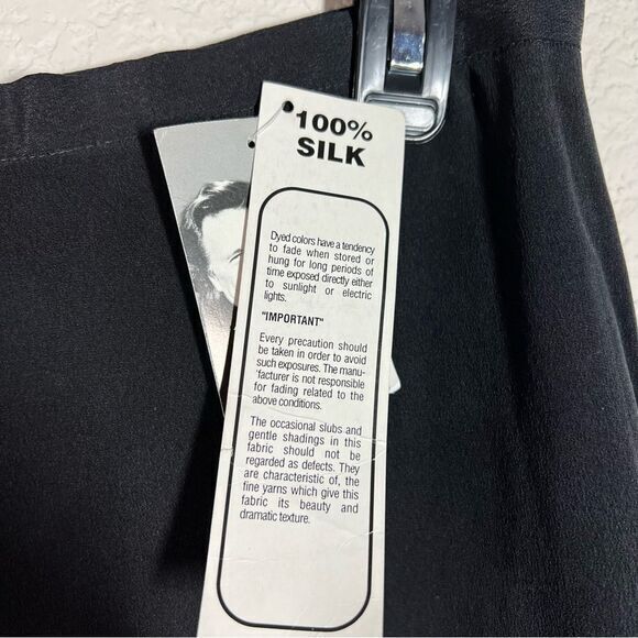 Peter Nygard Black Pencil Skirt - Picture 2 of 7